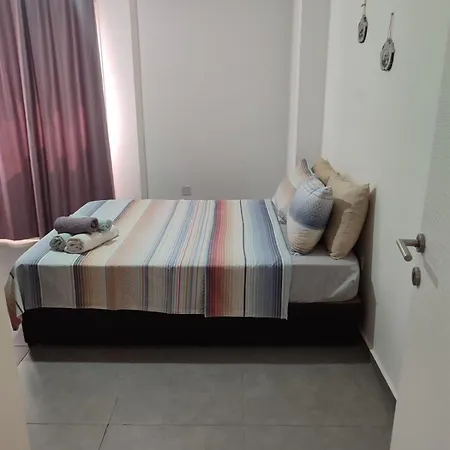 Reflex Spacious And Comfortable 니코시아