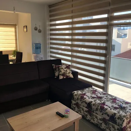 Reflex Spacious And Comfortable Apartment