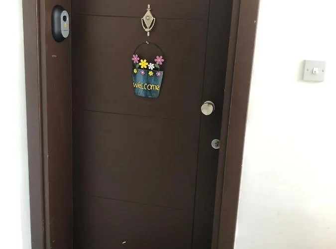 Reflex Spacious And Comfortable Apartment